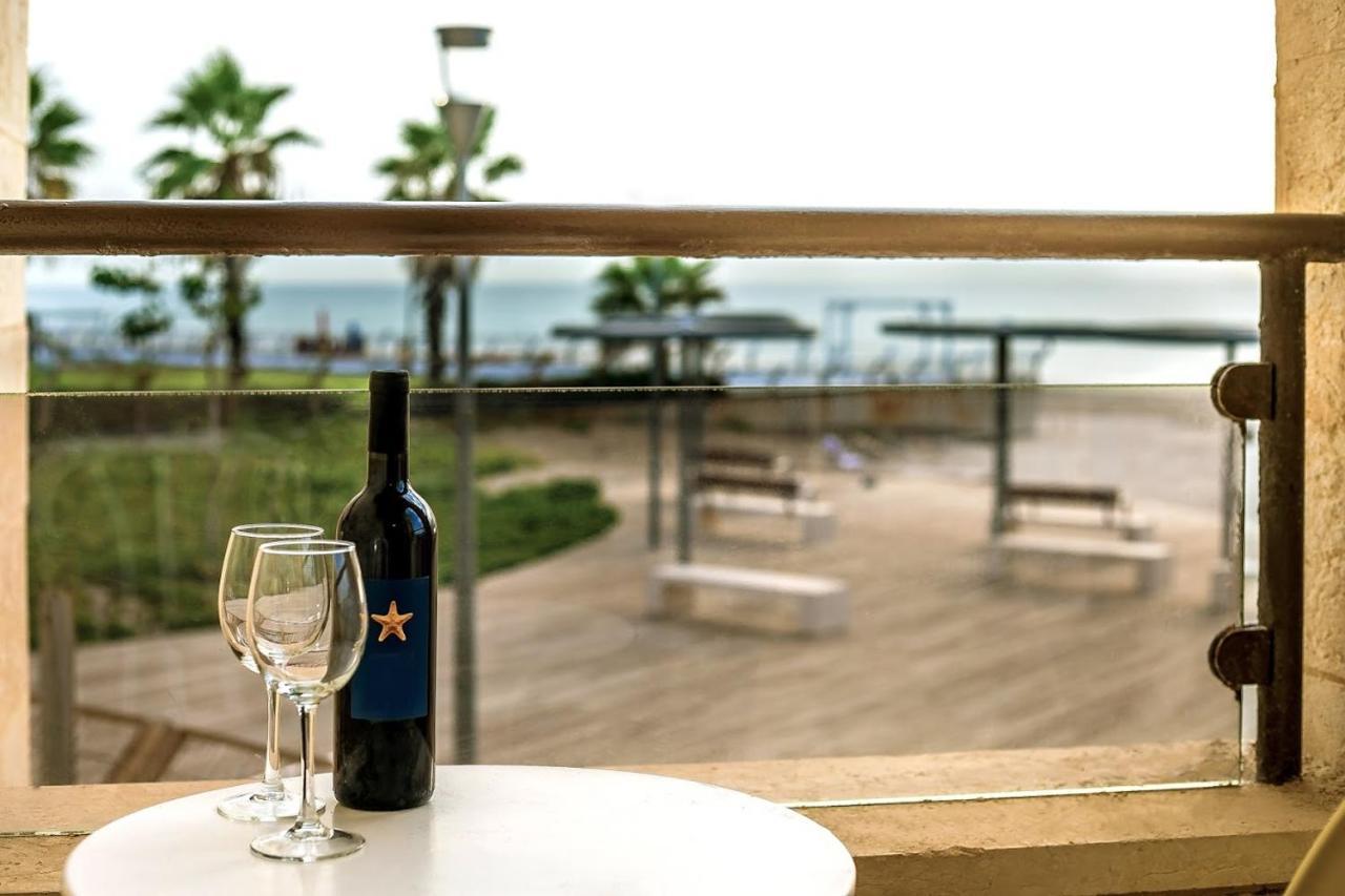 Acco Beach Hotel Акра Екстериор снимка
