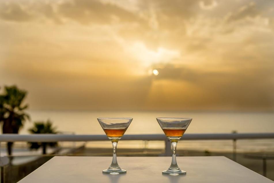 Acco Beach Hotel Акра Екстериор снимка